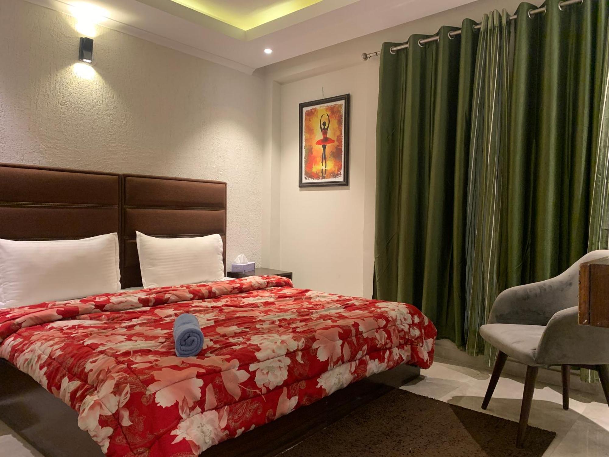Hotel City Premier - Golf Course Road ,Gurgaon Exterior photo