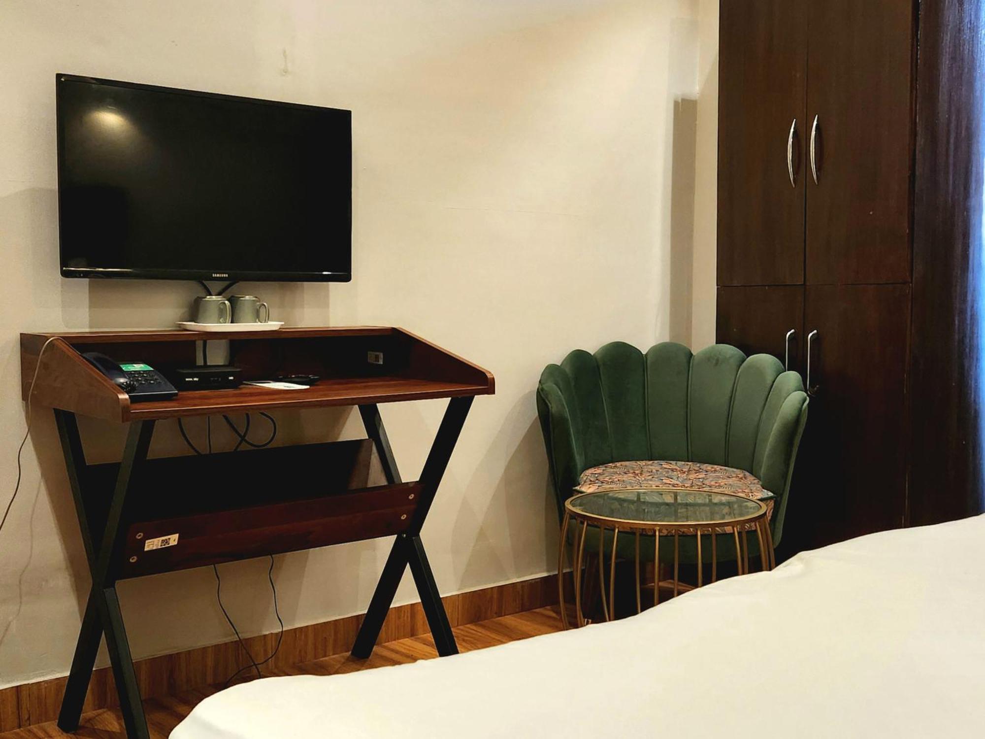 Hotel City Premier - Golf Course Road ,Gurgaon Exterior photo